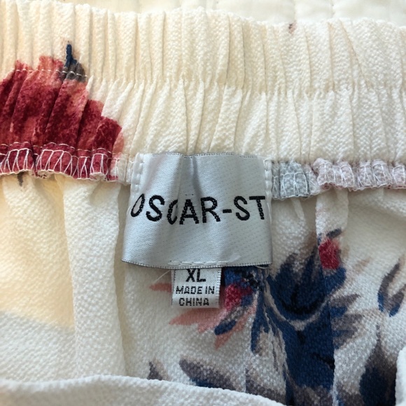 Oscar-St off shoulder Top Size XL (16) Like New! - Picture 3 of 5